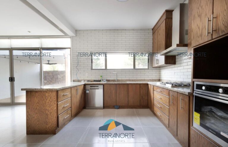 0f8a4f39-173c-416b-9278-87251f5282a7