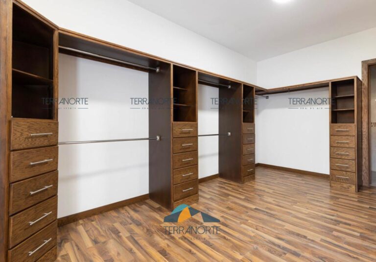 4c244813-0c8f-48f4-a90b-e6477ddfe0f5