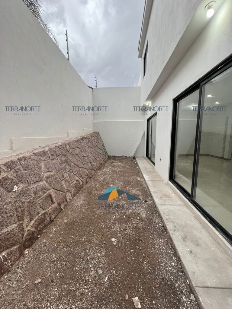 53bdf304-9d82-41a5-ba1f-67cc51bfd751