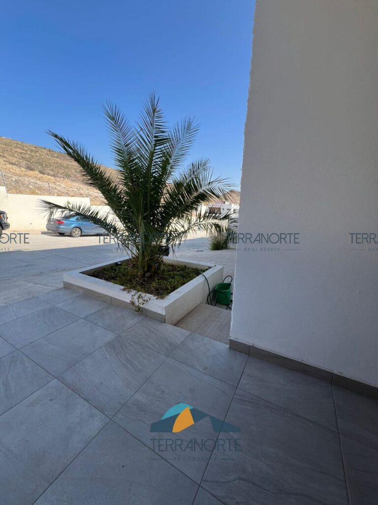 55db3953-762b-48fa-a033-c665e2e6c779