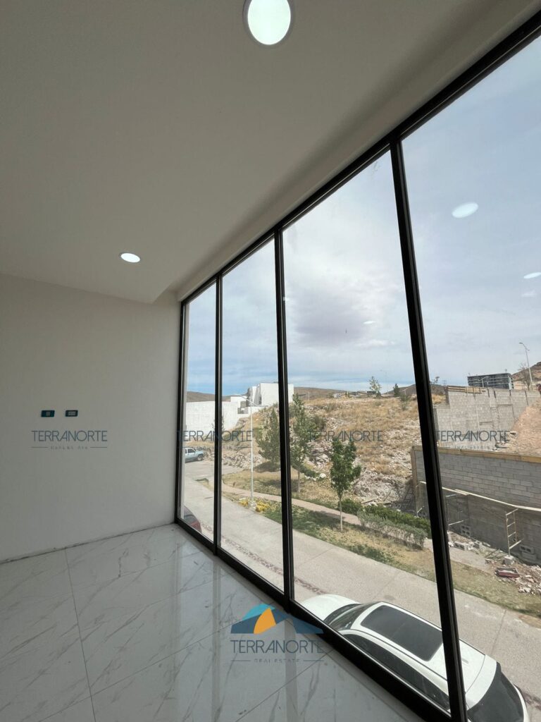 5822e634-9c51-4a5f-9c2b-aa1268926b0a