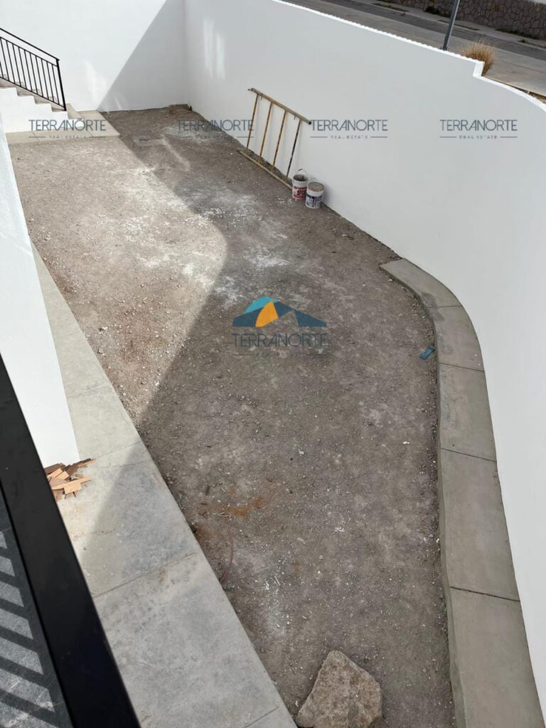 5db7a778-bebb-4e30-95e8-49ac443fc991