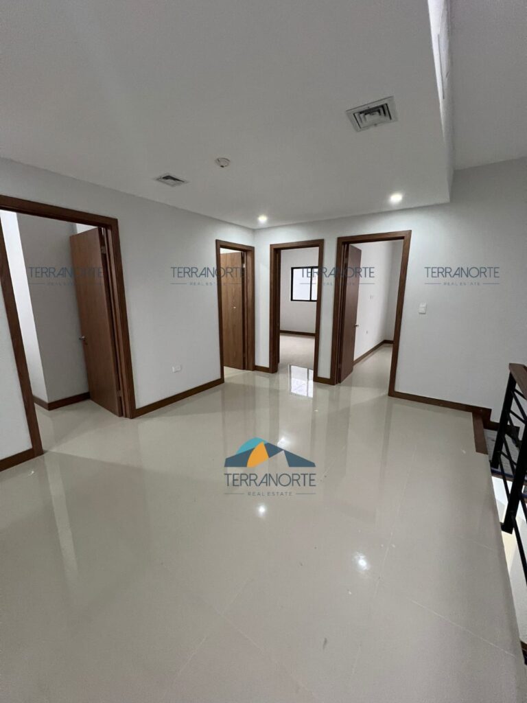 639349e5-5b0c-4145-bced-474e3aa339df