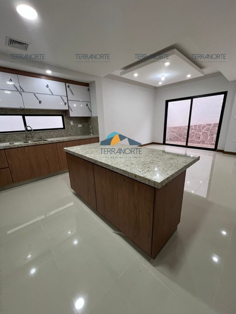 7de856c6-d422-4662-bf98-939a2b790ee7