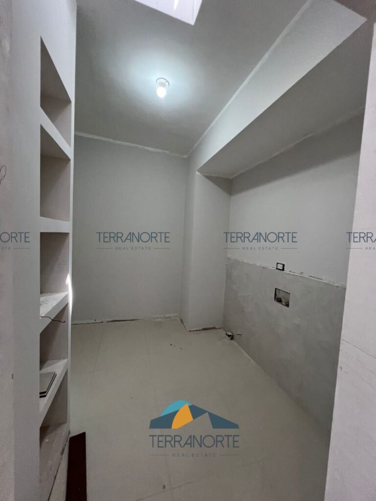 84c6e92b-0b82-437c-a04a-f251b7d02227