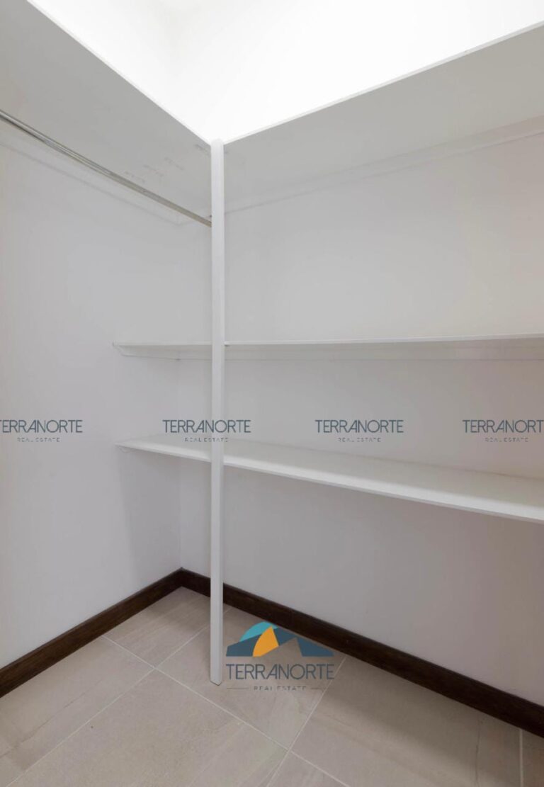 8651f25e-50d5-4fb6-83c9-ea06da2b4622