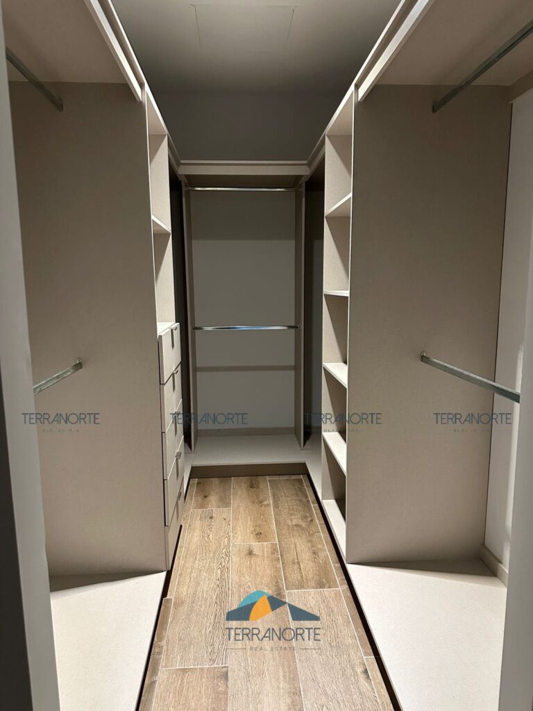 ace72a0f-8f21-4e04-b58d-7f07115e530c