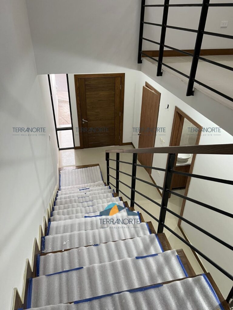 ae65990a-2c5b-41ec-bc86-0087f8b737d9