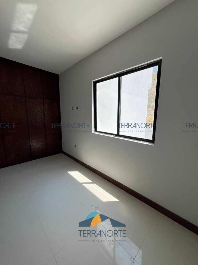 c74ffa05-fba6-498e-9f9b-ff63683bdd1a