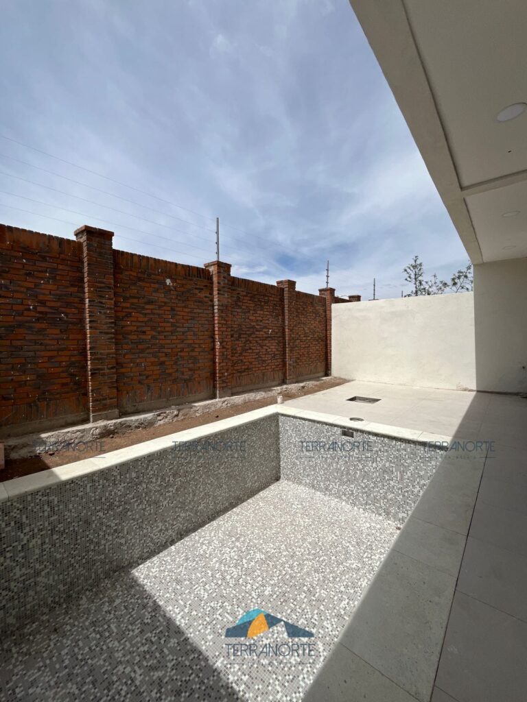 d52d2b0b-284a-4ad2-af02-fe1994a2ad26