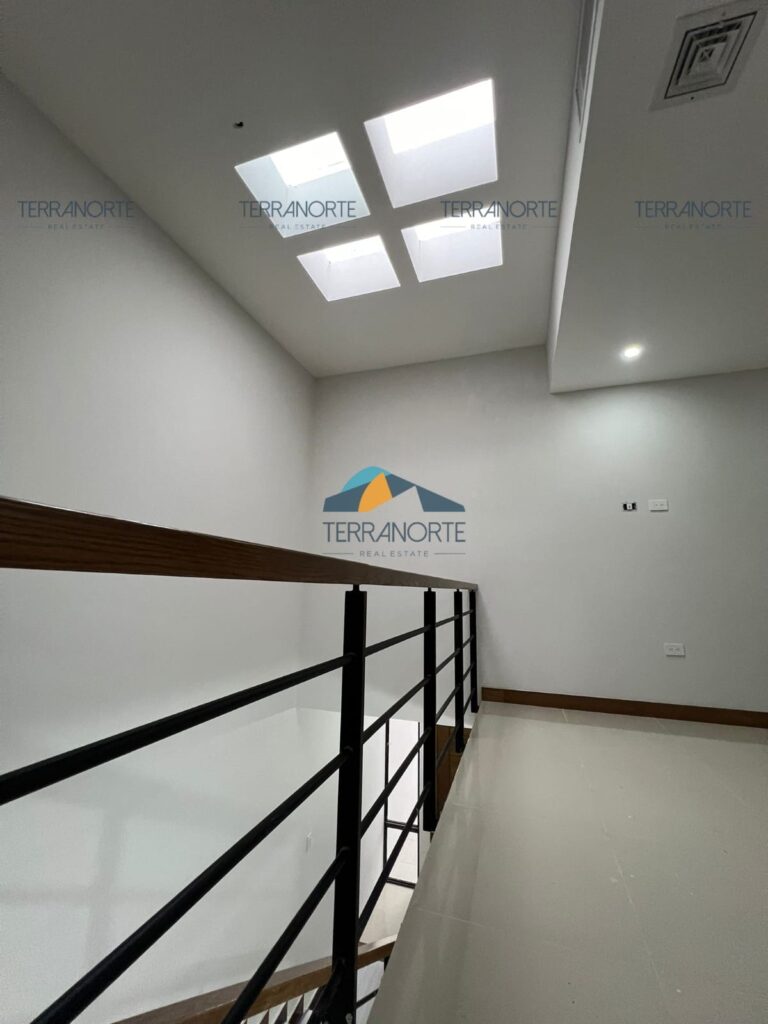 e29074e7-abf3-4c1e-ae3f-0eaf869696e2