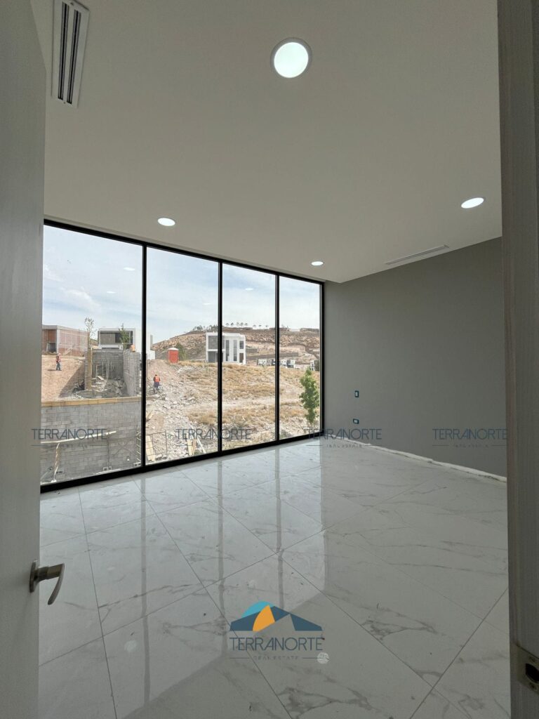 f42c7db5-47bd-41d6-a0c6-1473efb18af5