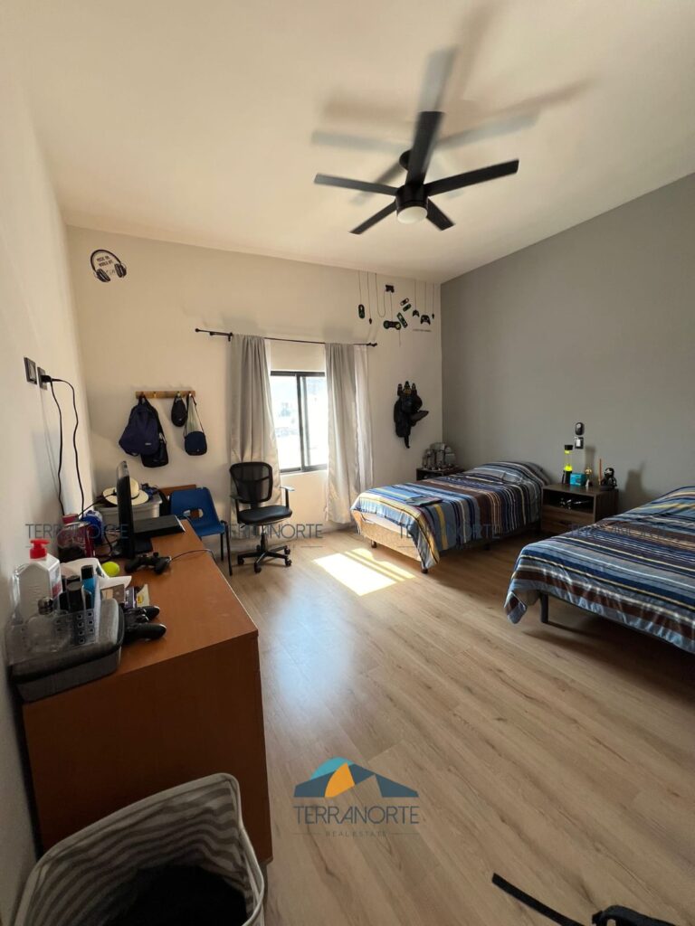 f4aed4b7-9488-4181-b962-99cadf9141ab