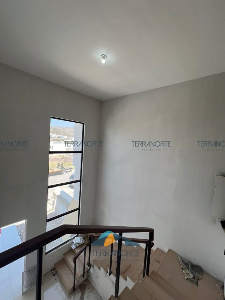 f7a51fc5-b699-4fb9-9dc9-f26fa10611cd