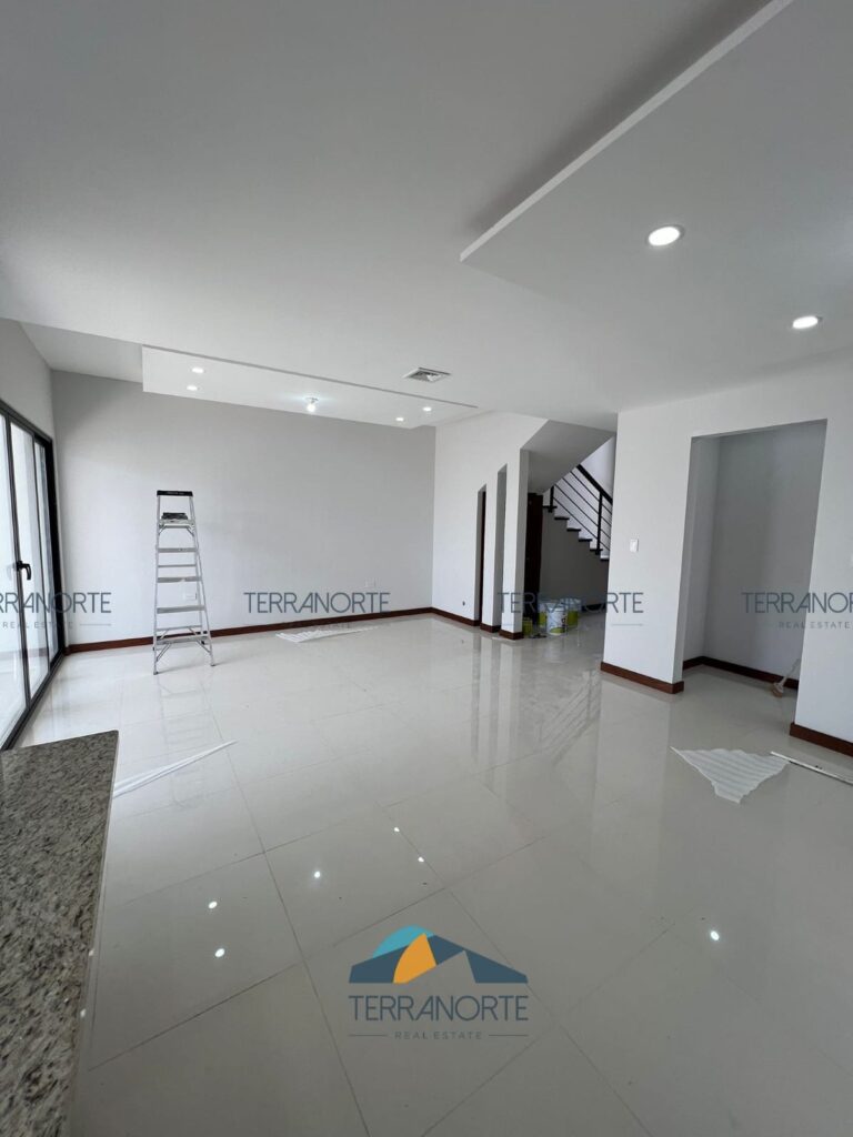 16f05646-d6fc-4741-8882-ef9112c4462d