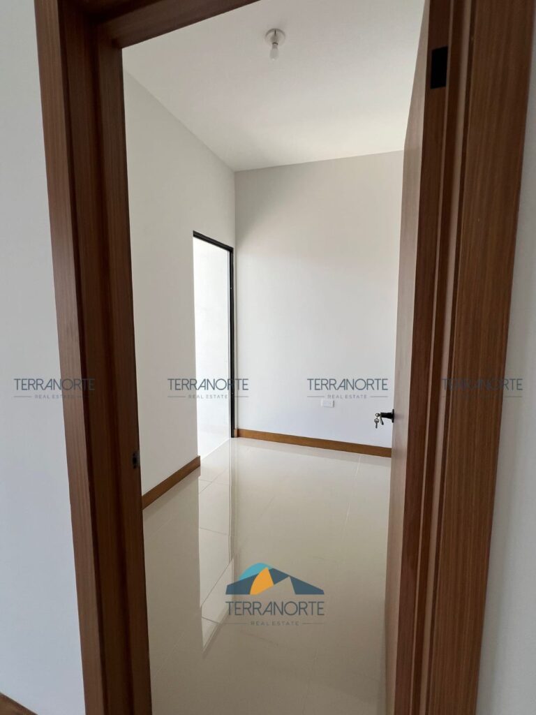 2379ca19-985a-4cf8-aedc-7a7a17f19c0f