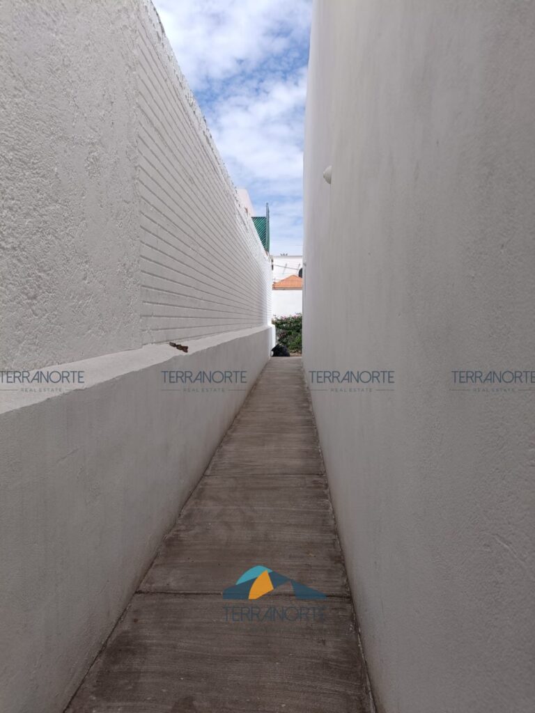 2453543e-21ef-4531-b5c1-7b4c8d036817