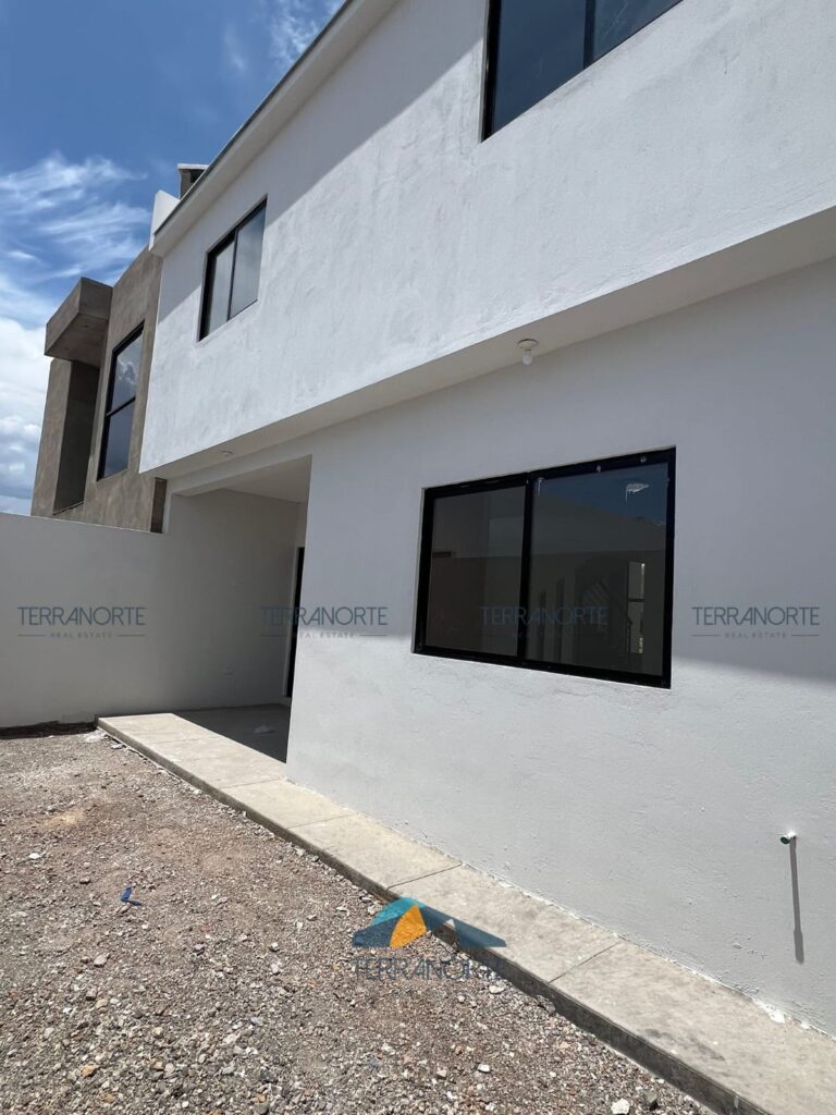 2c8bd425-da46-444f-8c4c-916a073dc184