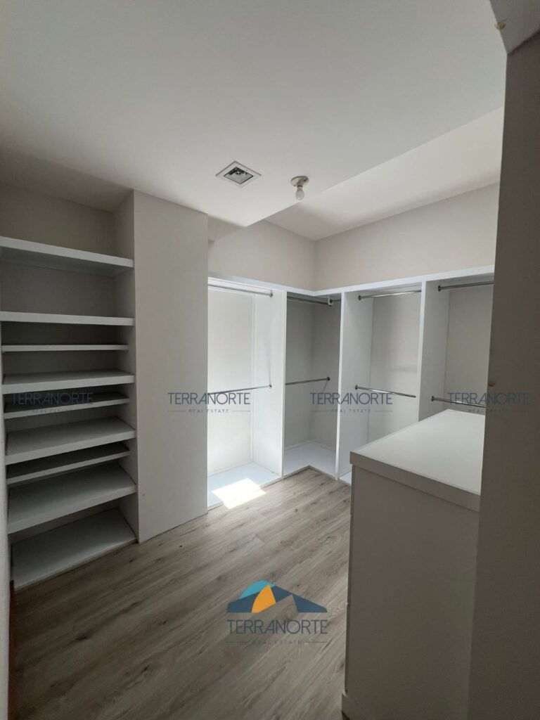 2f6a899b-6fa7-48b7-9787-d35d2e74b3a9