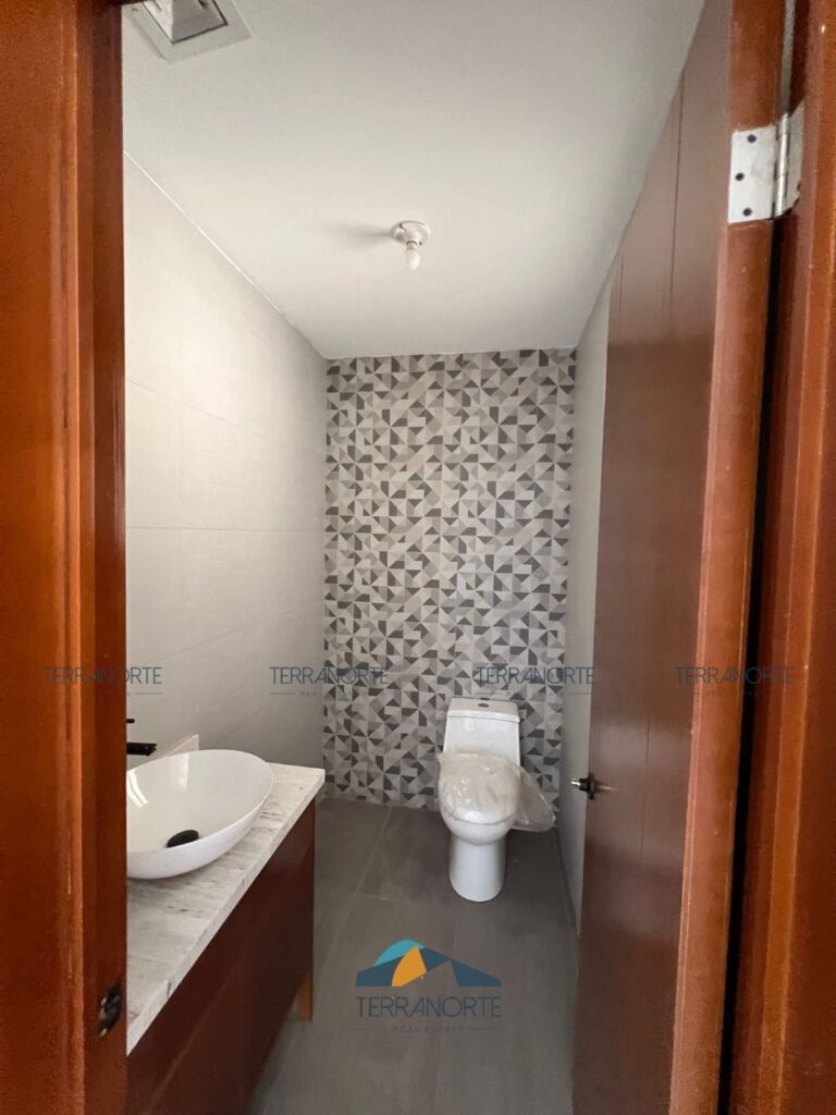 327a574b-6e87-4abf-a0ae-aa17d0595d1e