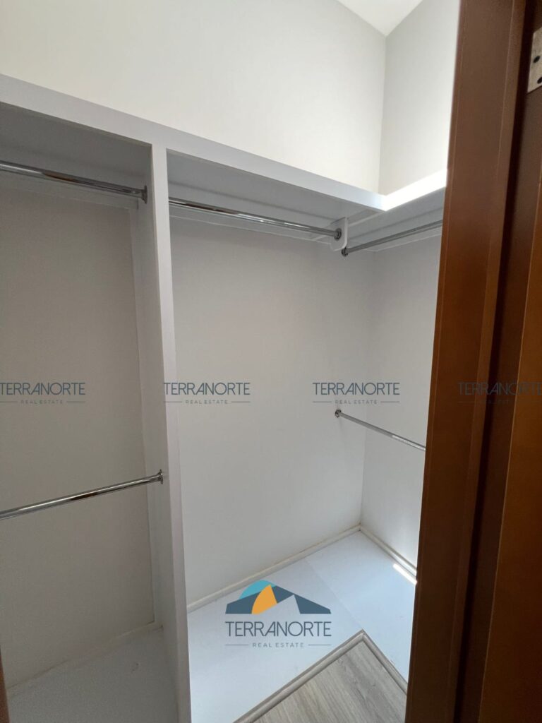 33a498c8-9c88-44e0-8ae4-8514af6f4320