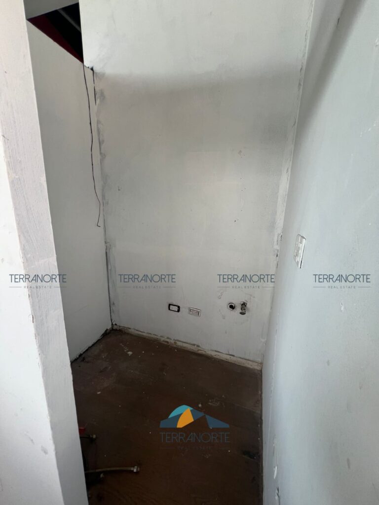 4b1b09b5-d1f5-4ebb-bf57-f0db1fdf0184