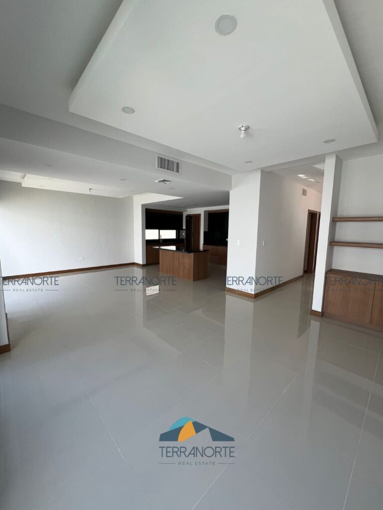 5f95b227-9c73-47fd-803f-6e68a518b6f2