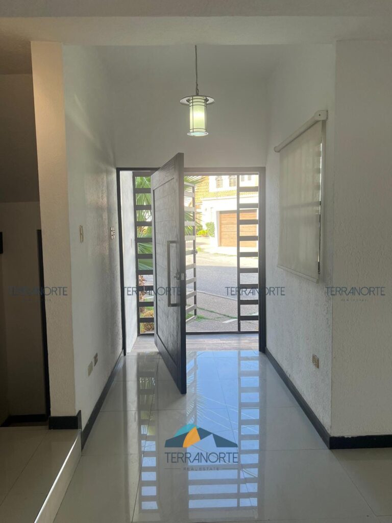 640916ac-24f0-49cc-843b-060129ebe1e7