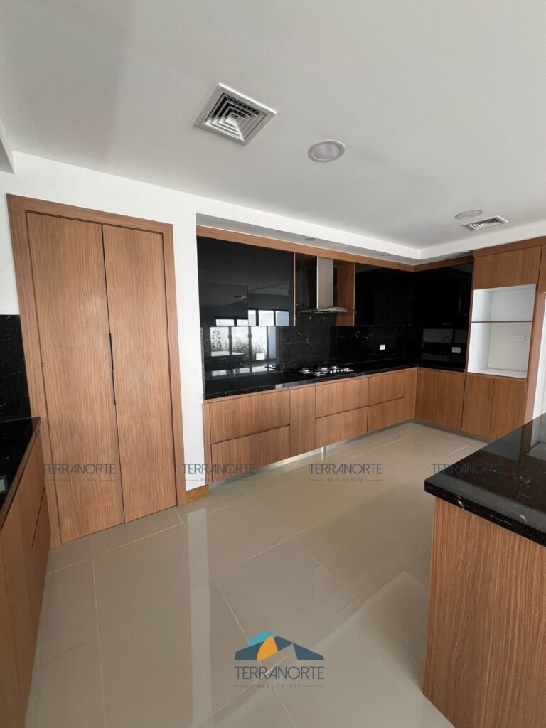 6ed1d768-7359-423f-ac55-9f4f8d6b1219