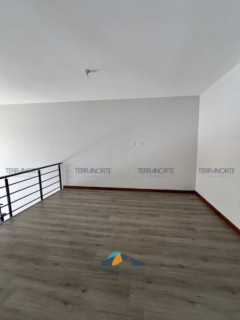 70f144dd-0a32-4c9f-8650-9fee4203439b