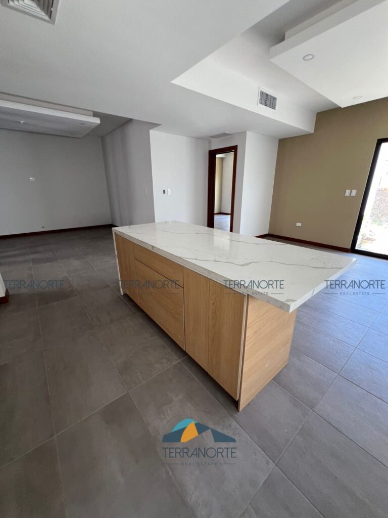 814ffbea-a34b-47a0-977d-94d82ce155d8