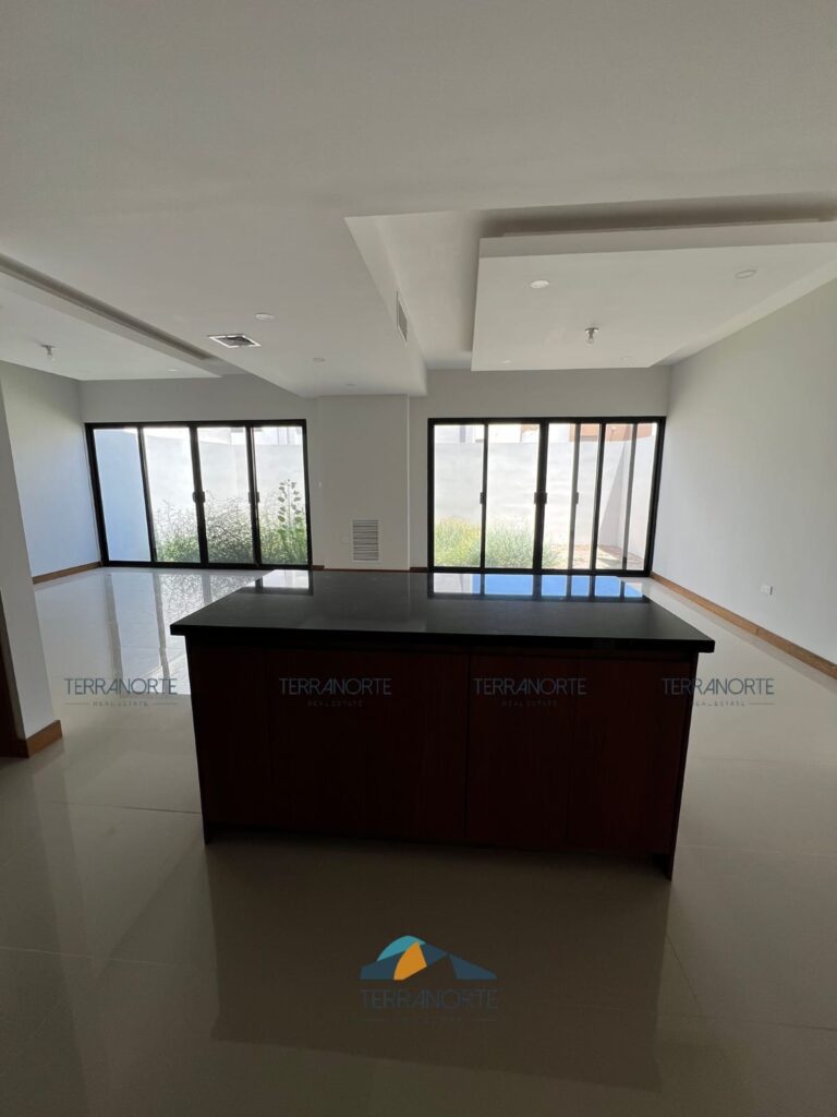 a34f3d51-b933-441d-b80a-5d6d222d1583