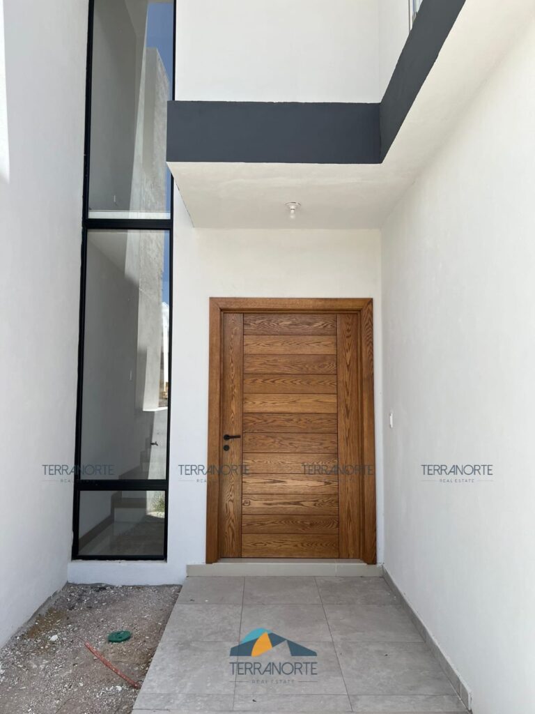 b03304c3-d46f-4e24-bacc-14a48c51e53f