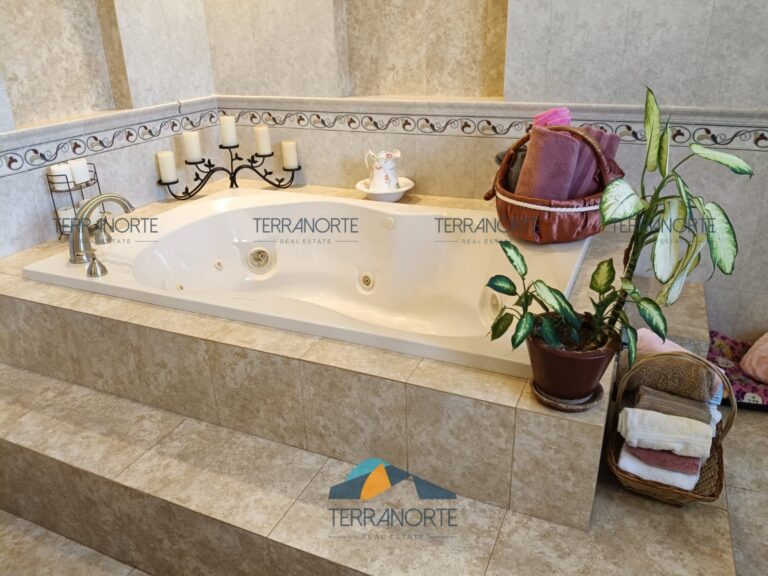 b95ac54b-fed2-4b33-8412-ebb7ea338b61