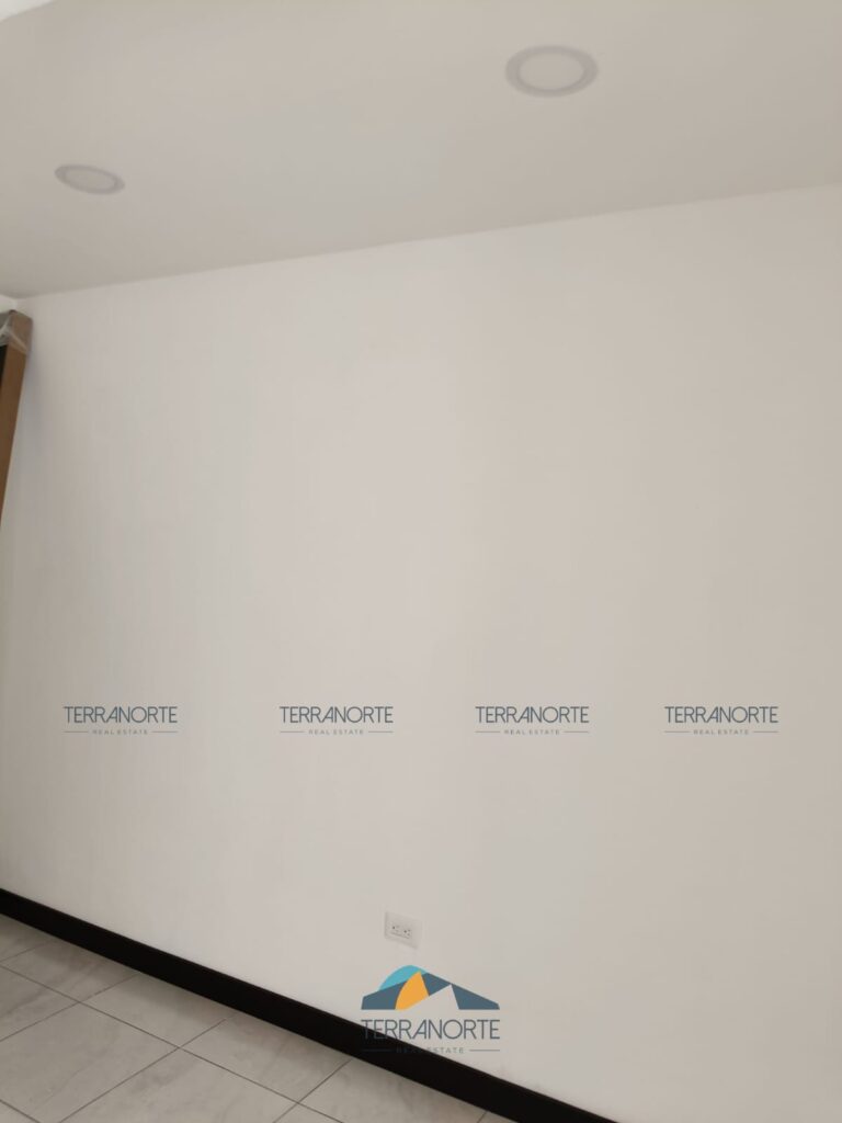 b9aa159e-19c1-4636-b742-06821aed50f4