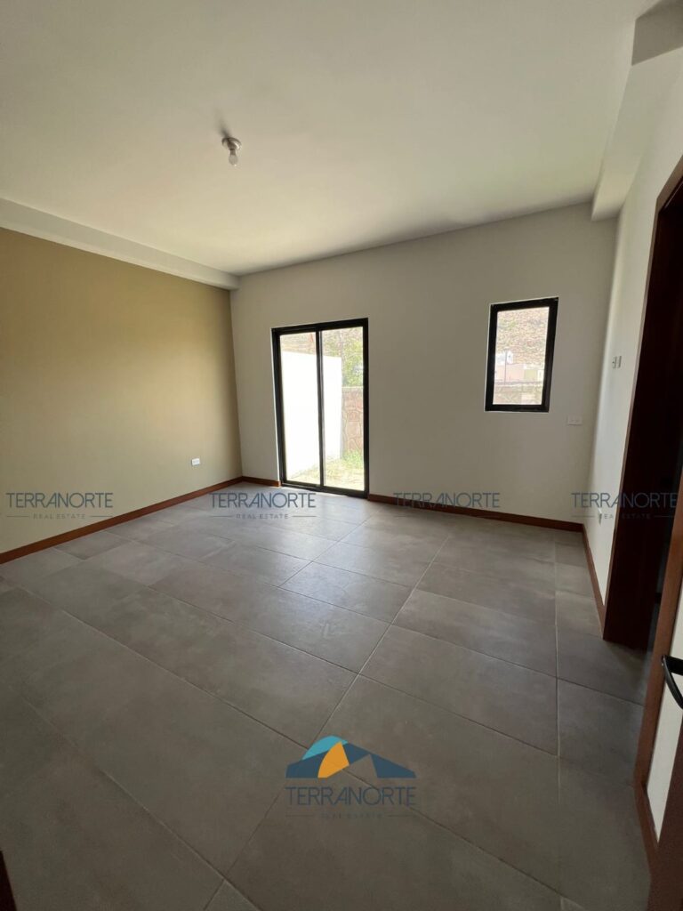 c0a3f069-b8a1-4c1b-a531-dd0089698ec2