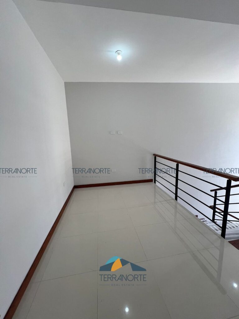 c7813aed-a181-43d1-9d8a-61a309f07f44