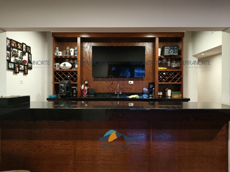 d9587b35-d7f0-4f80-9af3-d30ff516501f