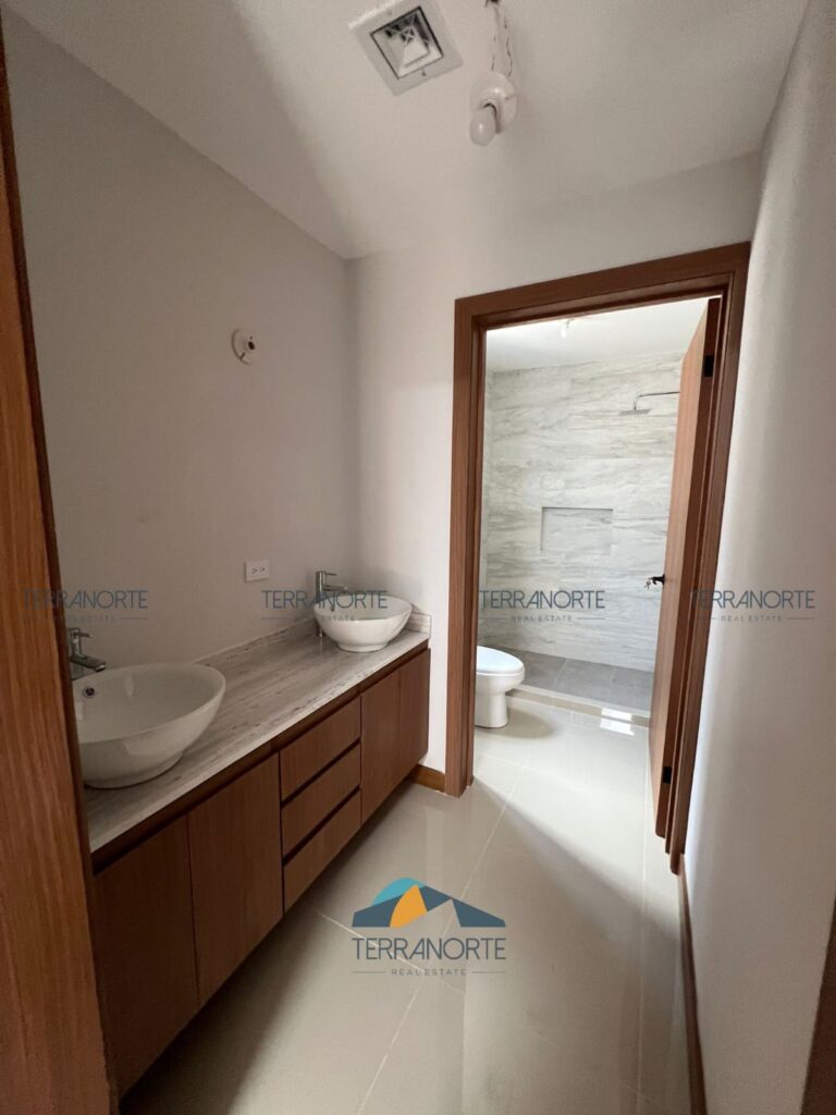 dab009ff-c58c-4f23-af8d-32987a51fabb