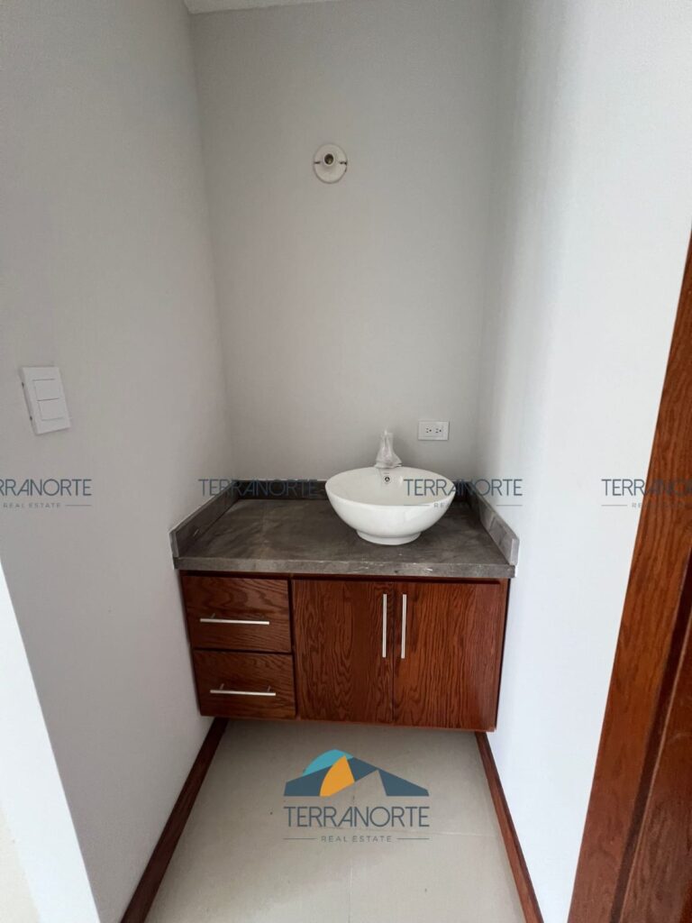 f3013642-dc30-4dbe-ad7e-dea573c5596c