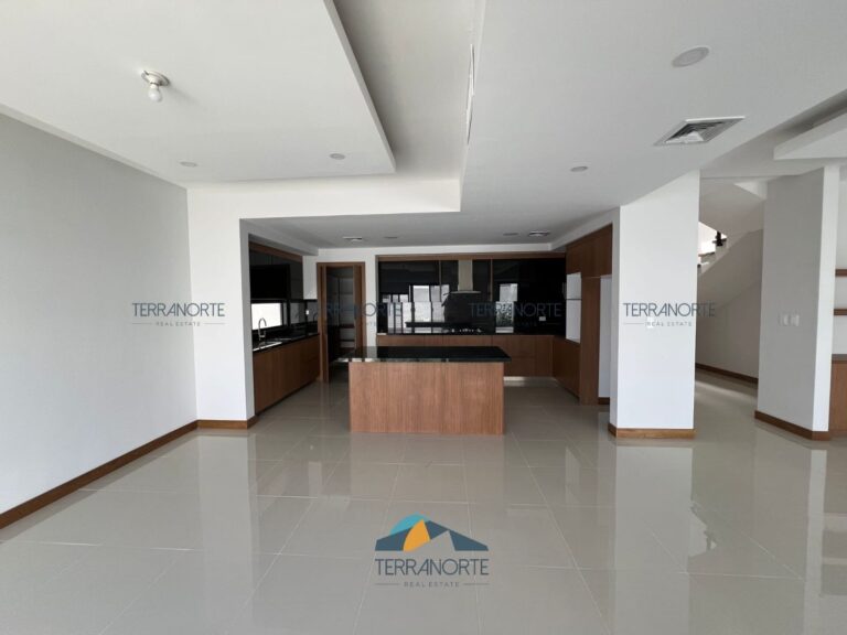 f8da7075-4020-4ec3-91d7-7230722cf999