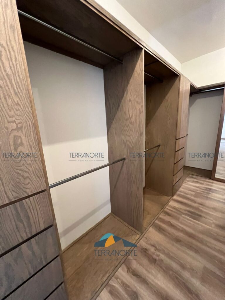 4ff83752-0865-44b5-8850-a68d55f84683