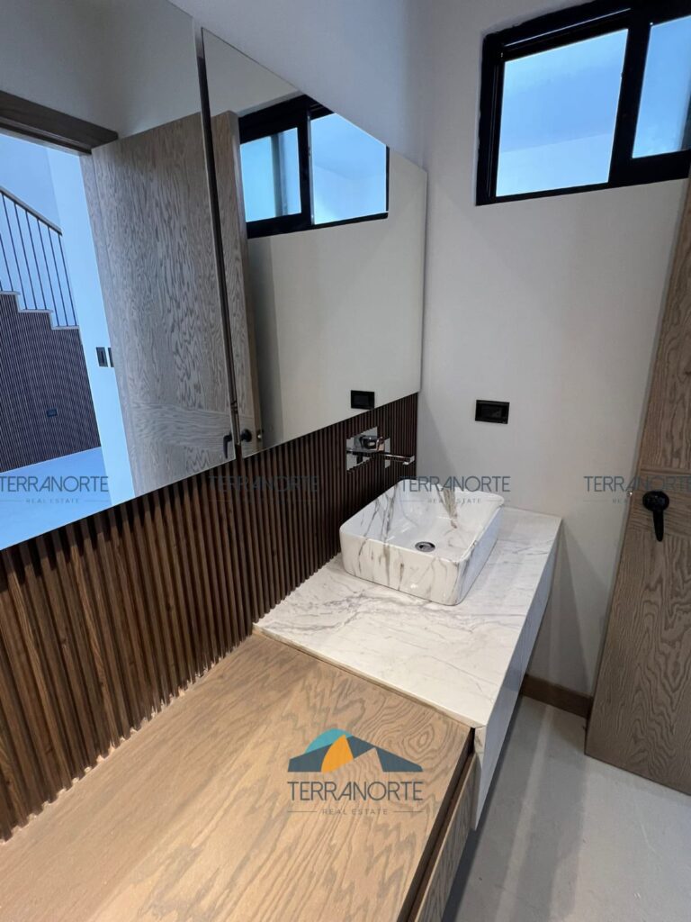 65b4c2b9-3d85-4357-8e15-290439d08981