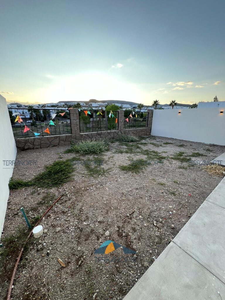 65d7573c-b06c-44de-8ca8-bc471c99c00c