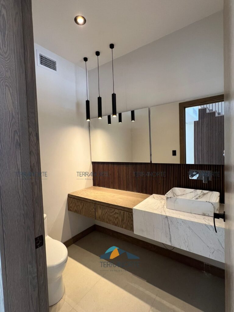 74cca876-2b29-4f06-a7a6-db1225ea2ec8