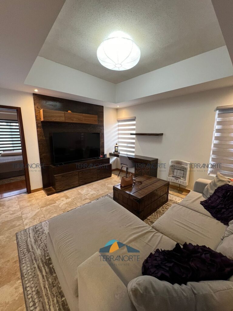 8d2d6cf0-ff2b-4f35-b6fb-b031eb5c014c