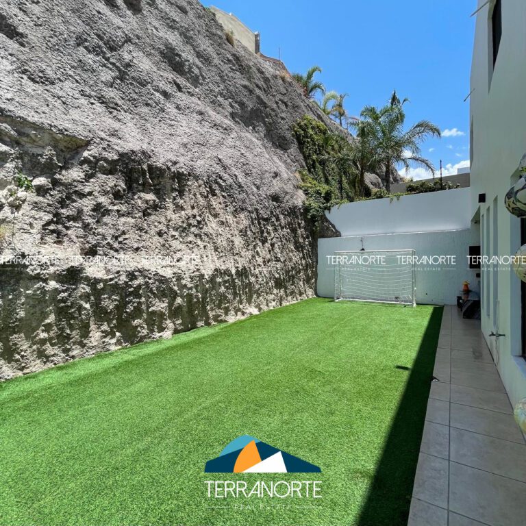 WhatsApp Image 2024-06-12 at 3.09.26 PM (4)