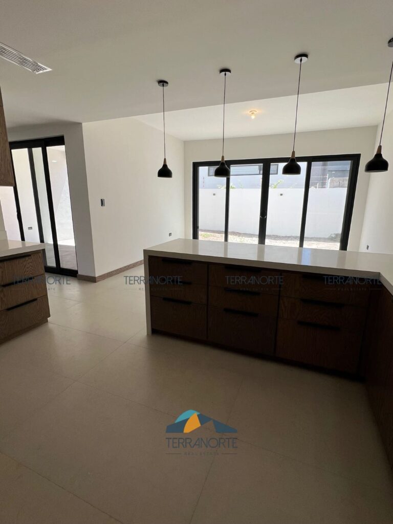 ae3e1c9a-351c-450c-91cd-9d3f5309e952