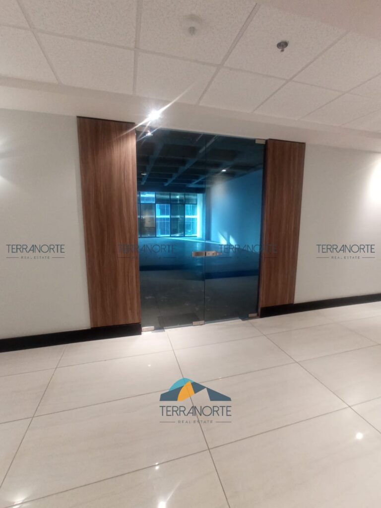 b035c979-518b-49a5-9889-9c3715543485