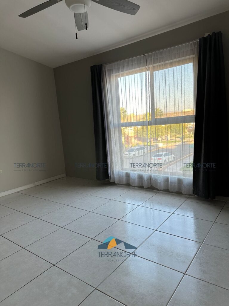 d1229733-923f-4cf3-bec9-358cd4594bc9